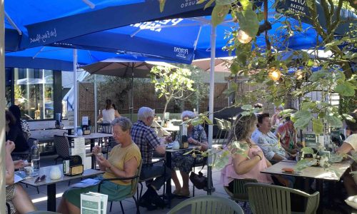 Terras café Eten en Drinken Malden